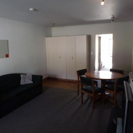Karaka Tree Motel Таупо Екстериор снимка