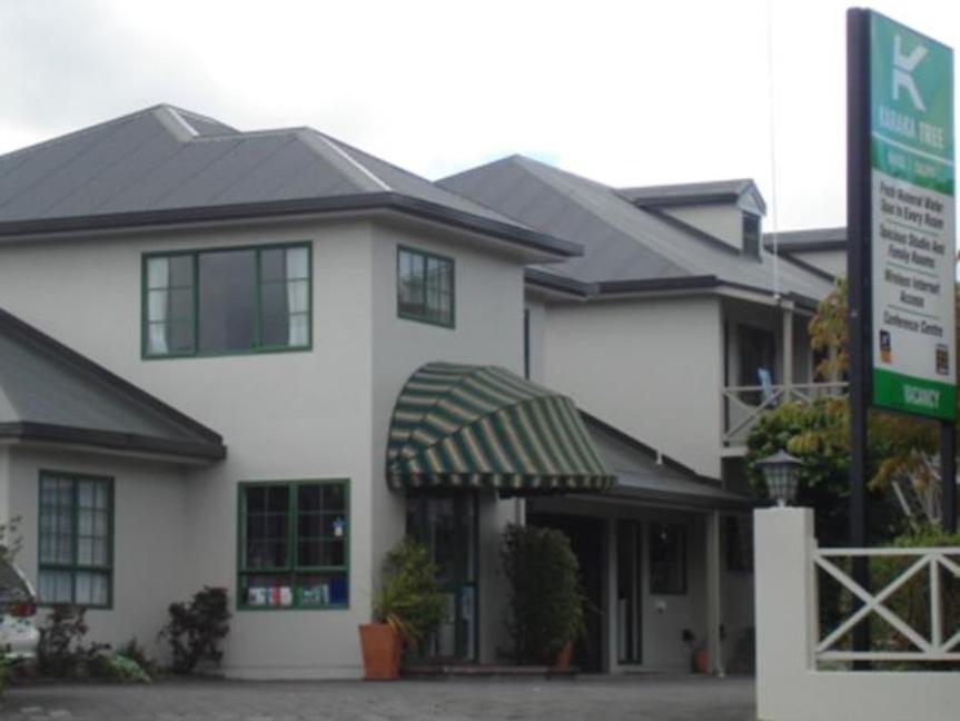 Karaka Tree Motel Таупо Екстериор снимка