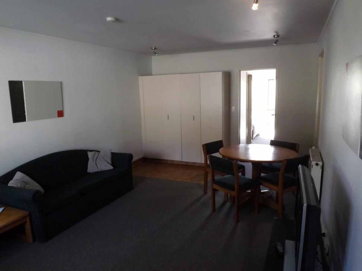 Karaka Tree Motel Таупо Екстериор снимка